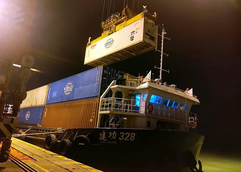 大铲湾码头累计运载供港生鲜货物超950吨